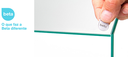 Beta Kit Line Nano 40 Acquario in Extrachiaro con Filtro Lampada Led e Riscaldatore 40x40x30h cm 36 litri