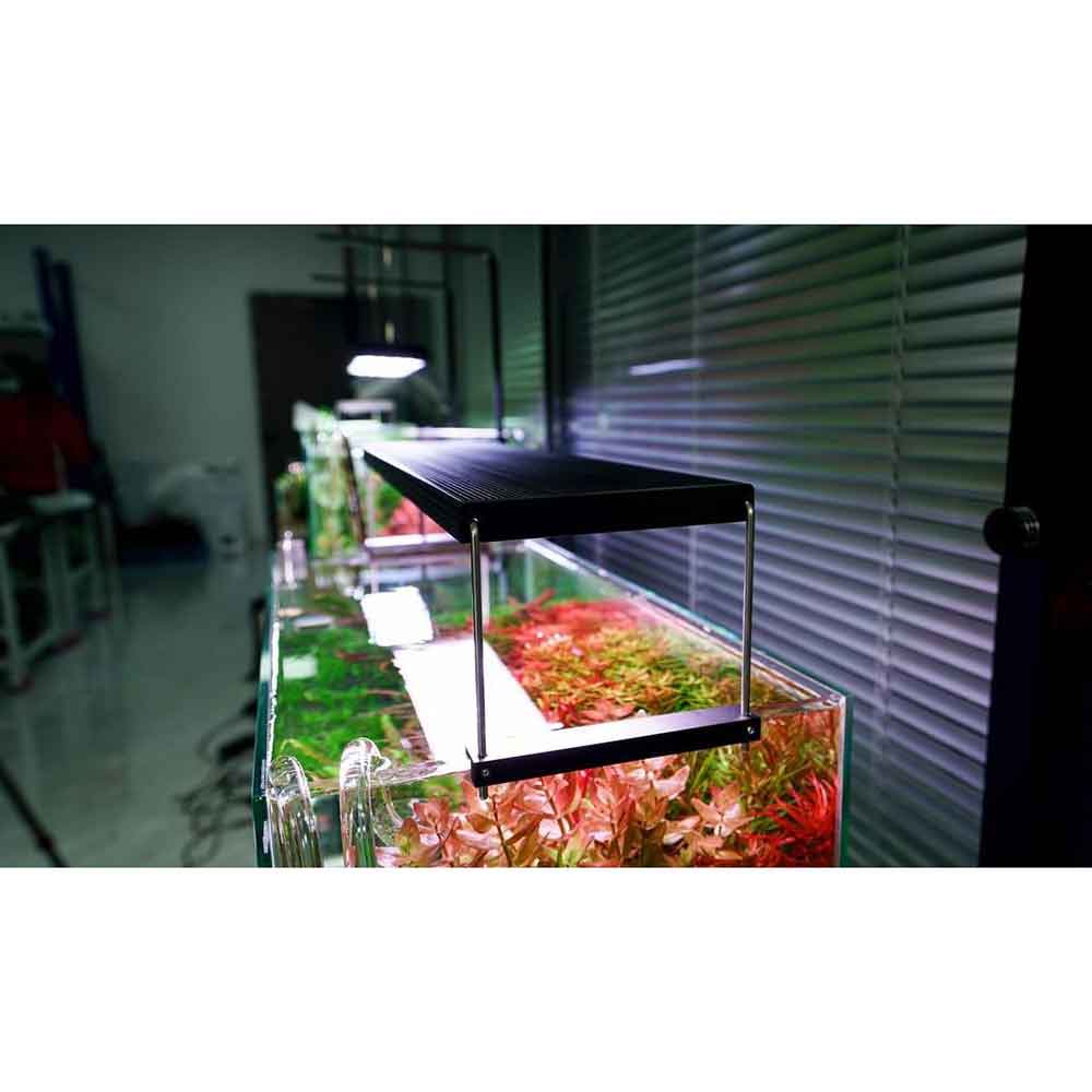 Chihiros WRGB 30 II Pro Plafoniera Led per Acqua dolce Nero 37W da 30 a 45cm