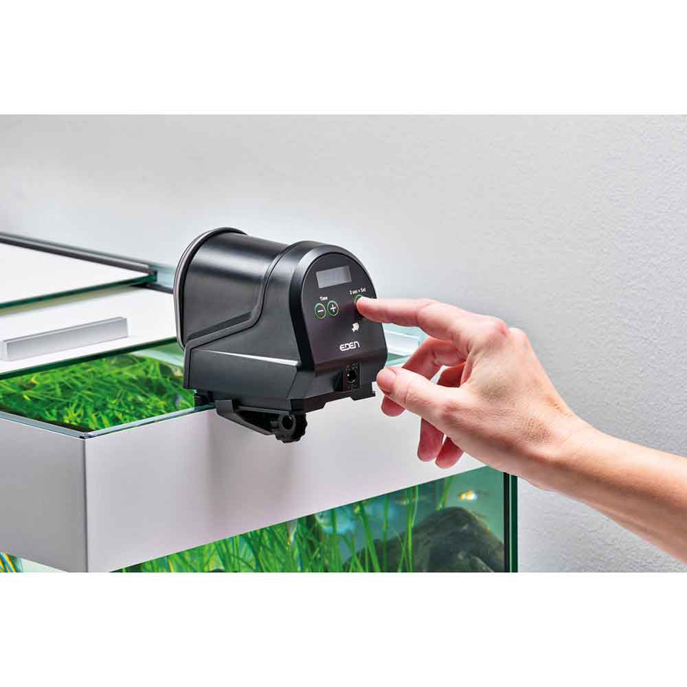Oase Eden Mag 4 X 3 Mangiatoia automatica per acquario pile/alimentatore 